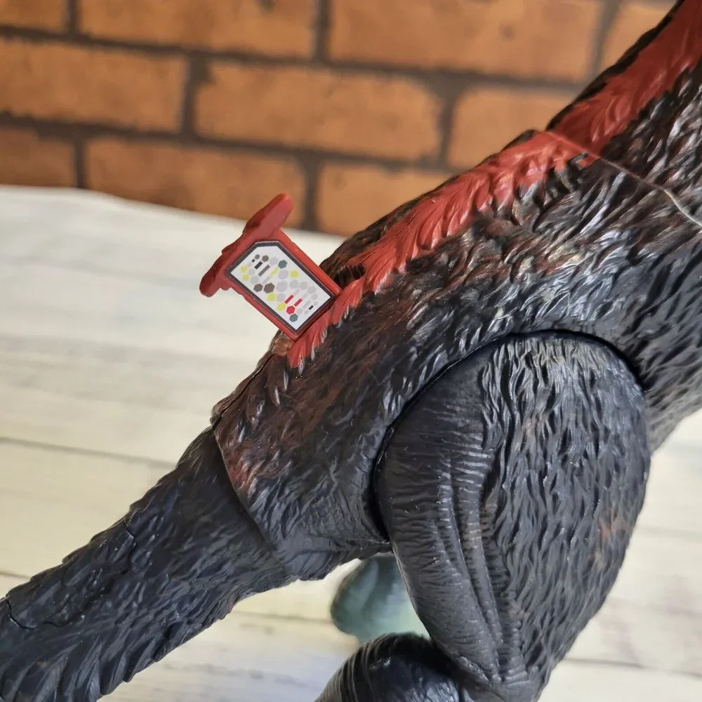 Jurassic World Dominion Therizinosaurus Sound Slashin Dinosaur Works Mouth Moves